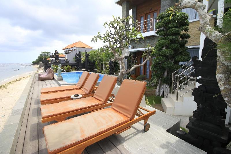 Green Beach Inn - Teras
