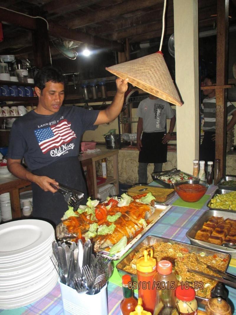 Freddies Santai Sumurtiga - Restoran