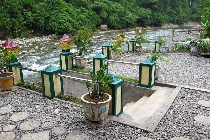 Indra Valley Inn Bukit Lawang - Teras