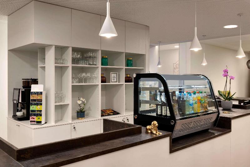 Super 8 By Wyndham Augsburg - Genel