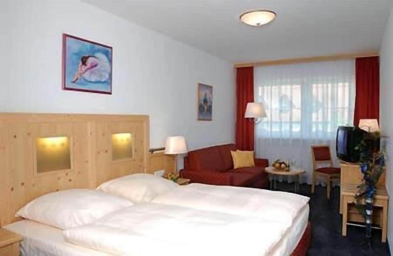Hotel Postwirt - Oda