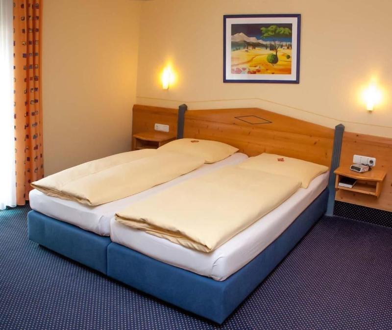 Hotel Waldeck Garni - Oda