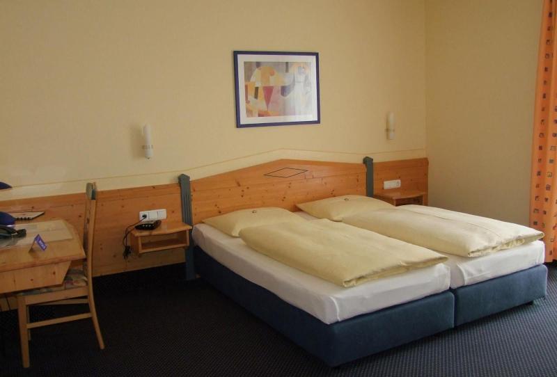 Hotel Waldeck Garni - Oda