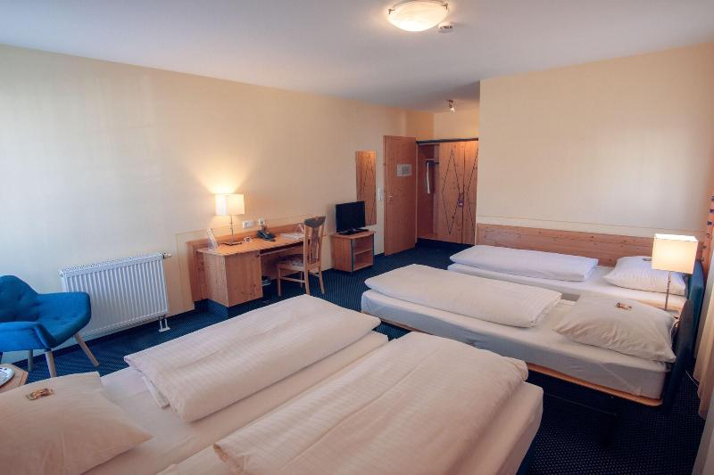 Hotel Waldeck Garni - Oda