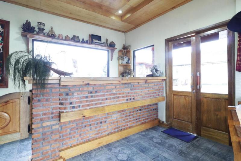 Alloyna Country Cottage by ZUZU - Lobi