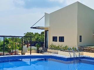 The Happinezz Hills Hotel Karimunjawa fotoÄŸrafÄ±