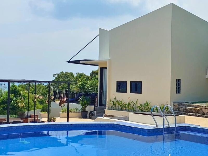 The Happinezz Hills Hotel Karimunjawa - Oda