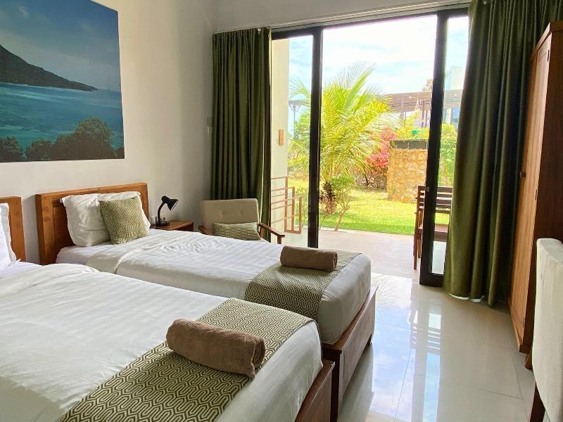 The Happinezz Hills Hotel Karimunjawa - Oda