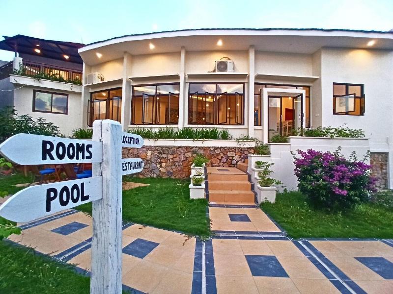 The Happinezz Hills Hotel Karimunjawa - Restoran