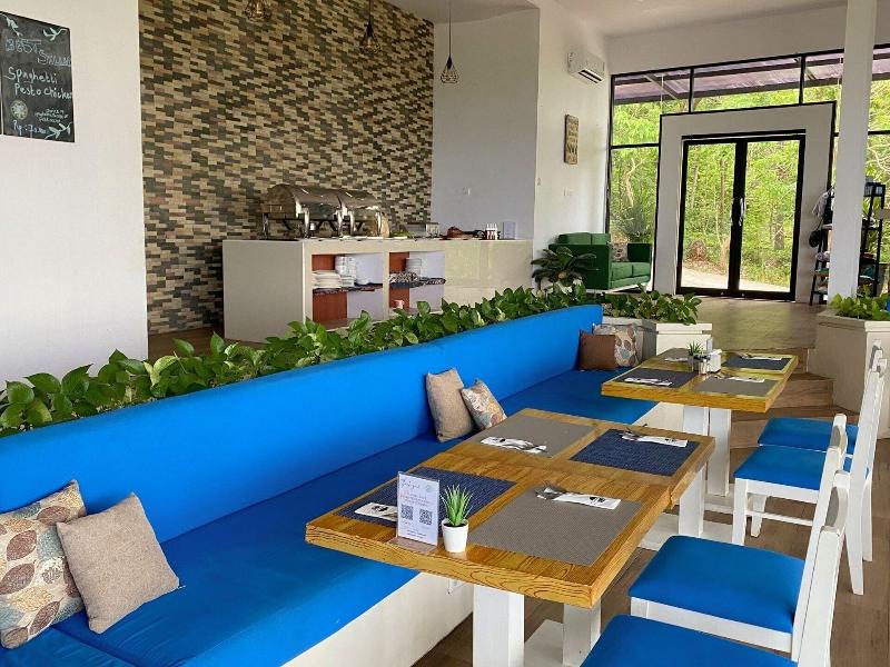 The Happinezz Hills Hotel Karimunjawa - Restoran
