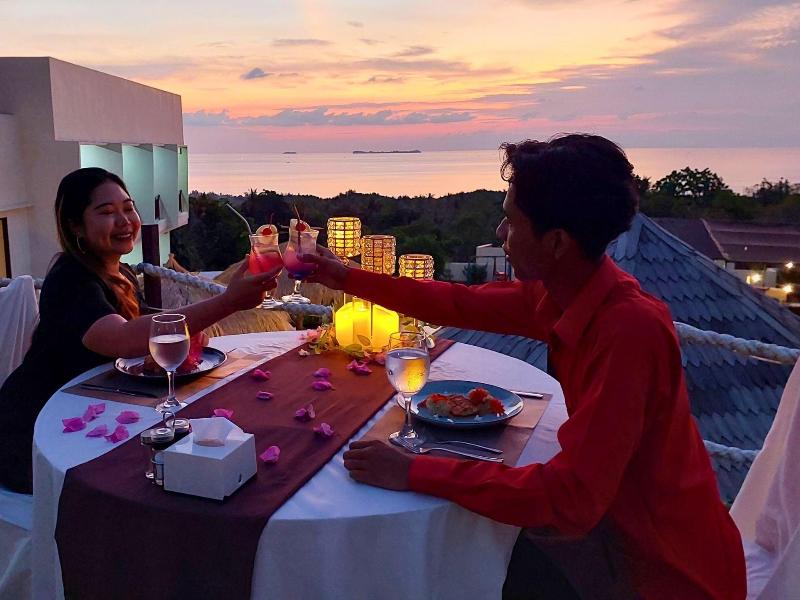 The Happinezz Hills Hotel Karimunjawa - Restoran