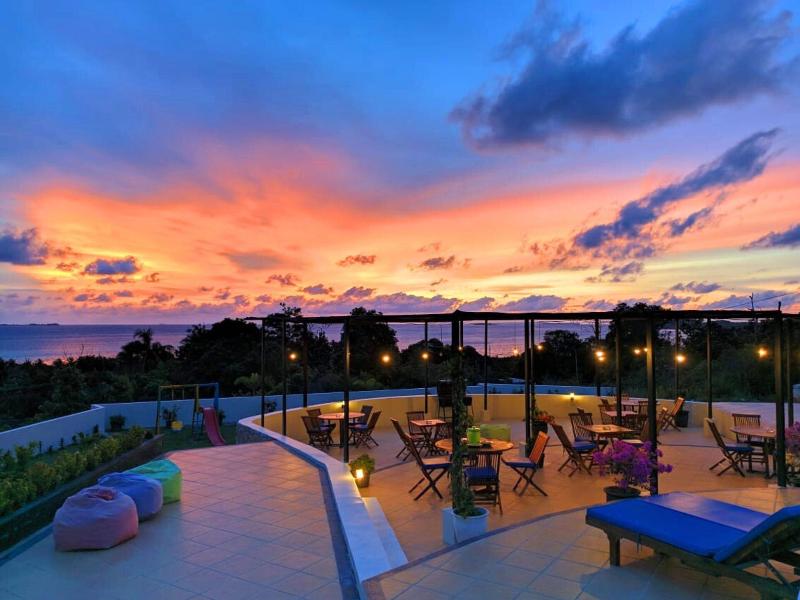 The Happinezz Hills Hotel Karimunjawa - Restoran
