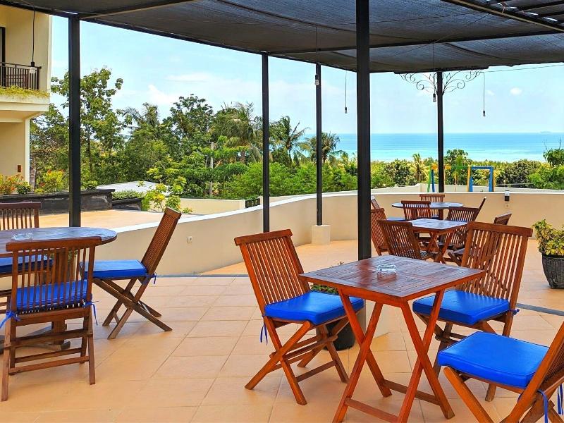 The Happinezz Hills Hotel Karimunjawa - Restoran