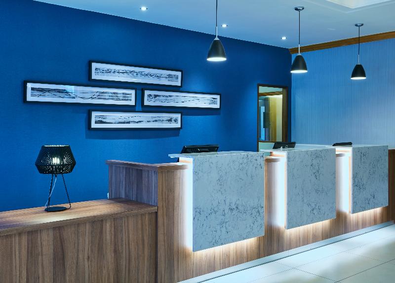 Leonardo Hotel Cheltenham - Lobi
