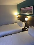 Leonardo Hotel Cheltenham oda fotoğrafı