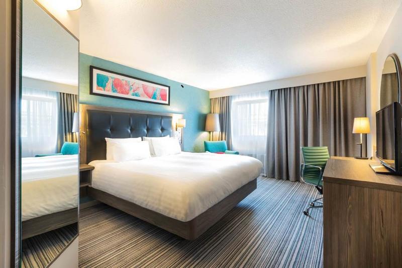 Leonardo Hotel Cheltenham - Oda
