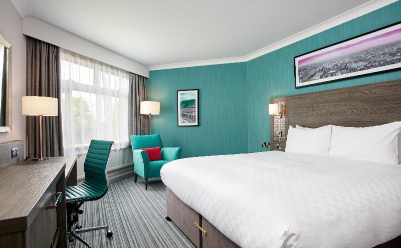 Leonardo Hotel Cheltenham - Oda