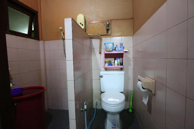 Anurak Guesthouse - Oda