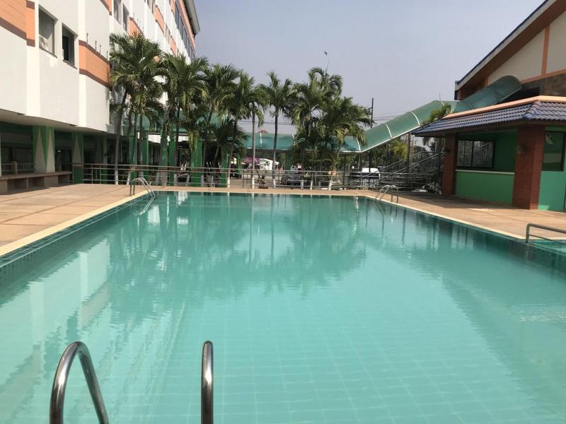 Lopburi Residence Hotel - Havuz