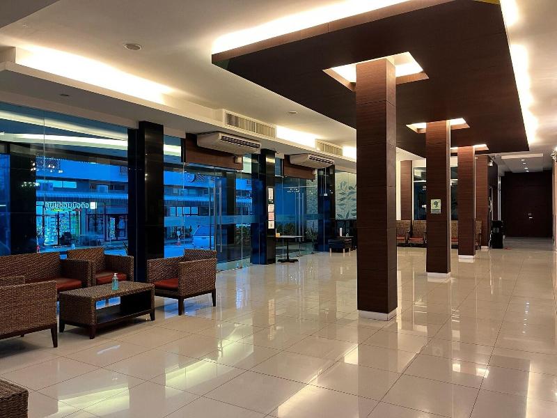 Laemchabang City Hotel - Lobi