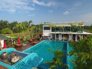 IP Plus Resort Chanthaburia - Halal Hotel fotoÄŸrafÄ±