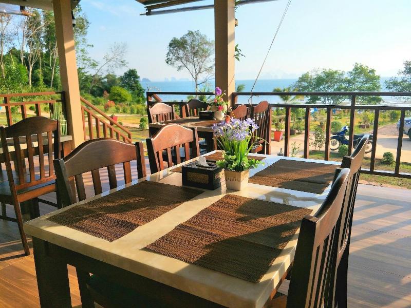 Sunrise Beach Koh Yao Resort - Restoran