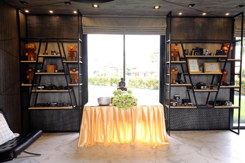 R Photo Hotel - Lobi
