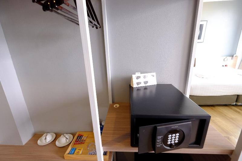 R Photo Hotel - Oda