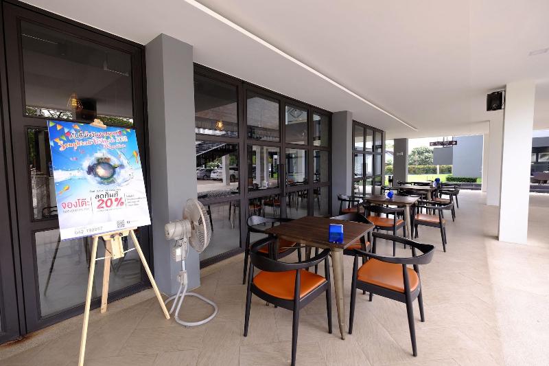 R Photo Hotel - Restoran