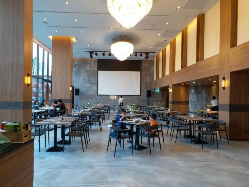The Teak Hotel - Restoran