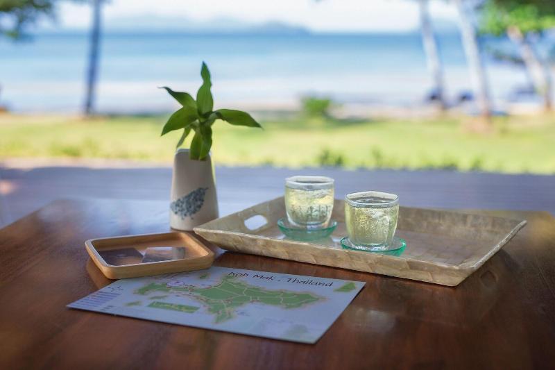 Mira Montra Resort Koh Mak - Lobi