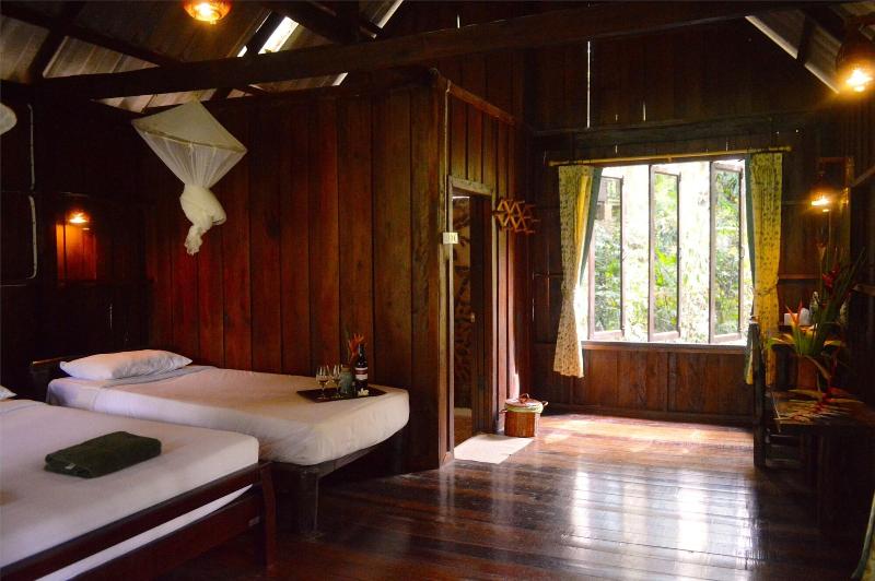 Khao Sok Riverside Cottage - Oda