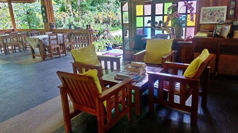 Malee's Nature Lovers Bungalows (Mini Resort) - Lobi