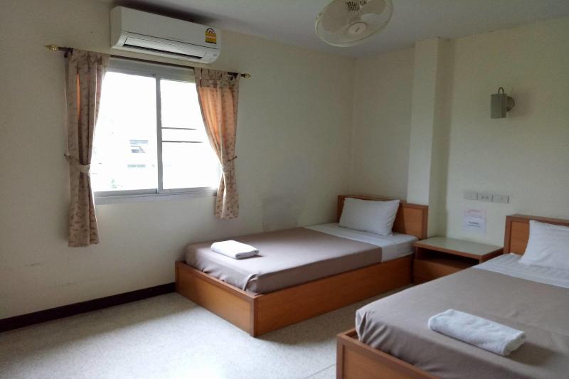 Bang Saphan Resort Hotel - Oda