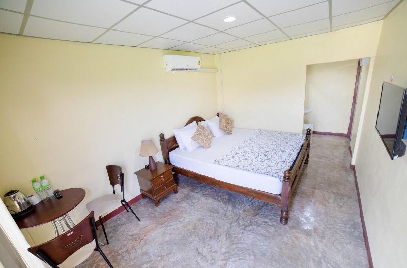 Sasi Nonthaburi Hotel - Oda