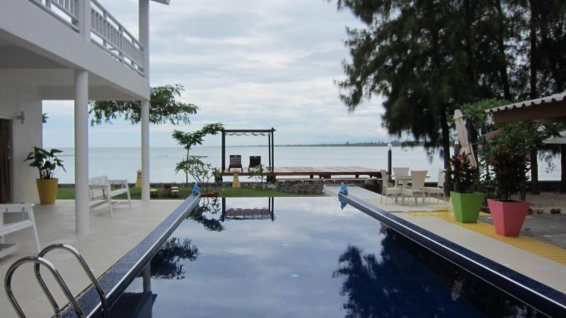 Issara Beach Resort - Aktivite