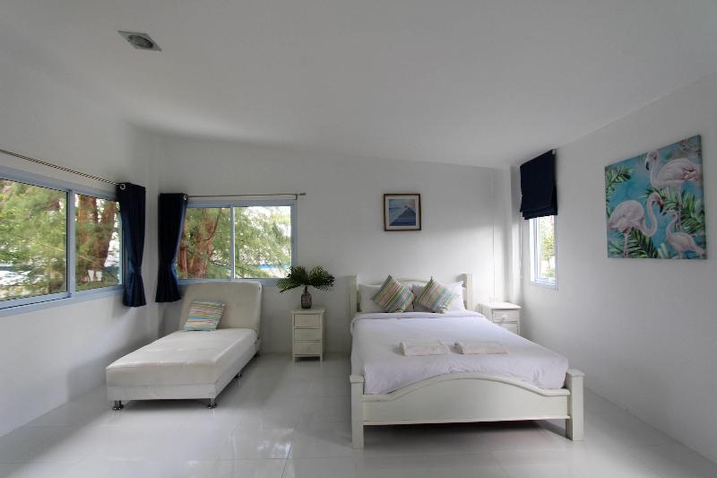 Issara Beach Resort - Oda