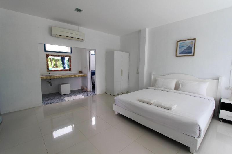 Issara Beach Resort - Oda