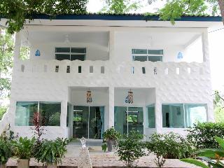 Issara Beach Resort fotoÄŸrafÄ±