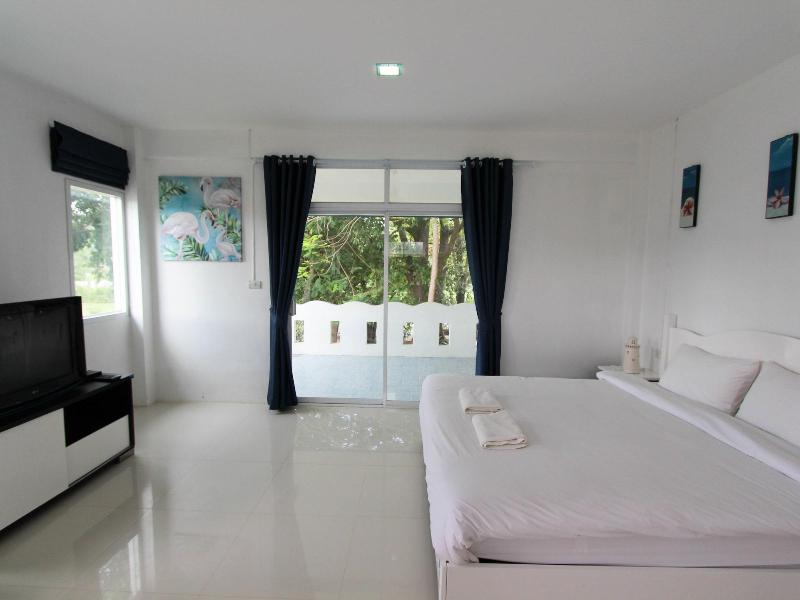Issara Beach Resort - Oda