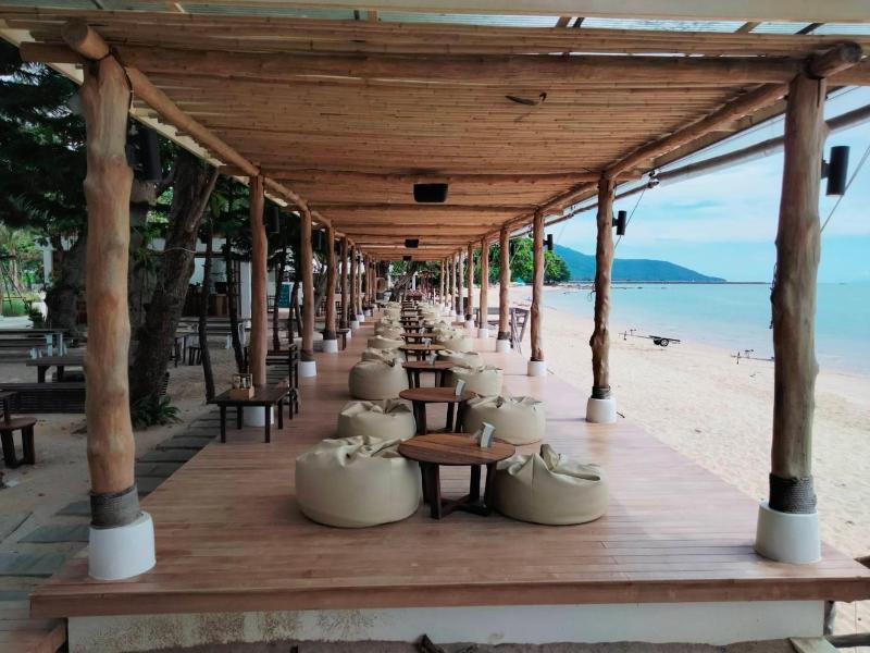 Issara Beach Resort - Restoran