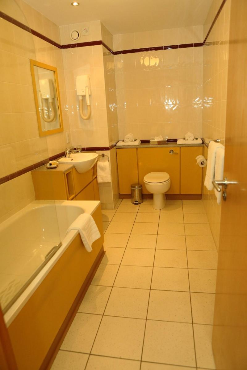 Maldron Hotel Derry - Oda