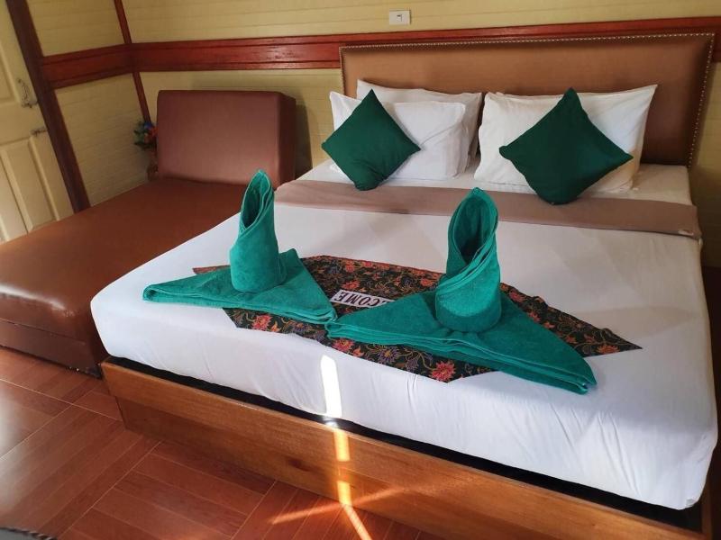 The Royal Bamboo Lodge - Genel