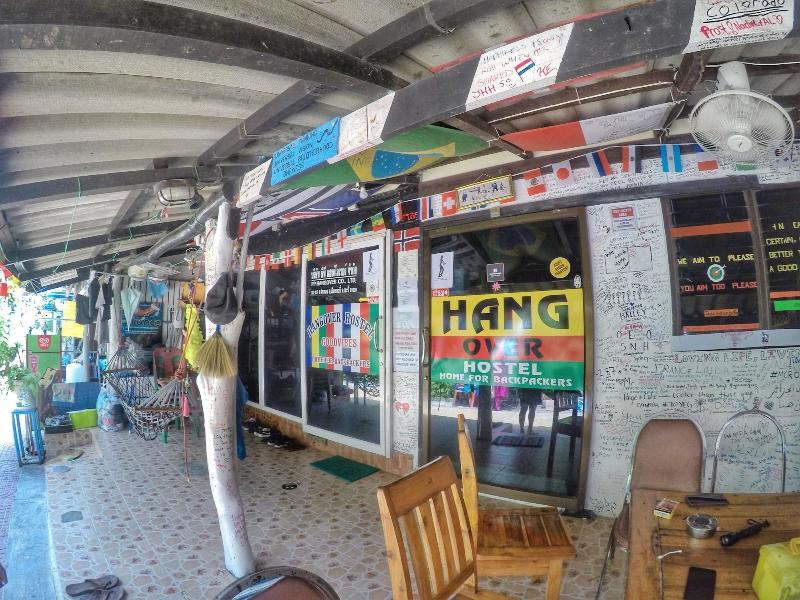 Hangover Hostel - Genel
