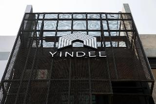 Yindee Travellers Lodge by ZUZU otel fotoğrafı