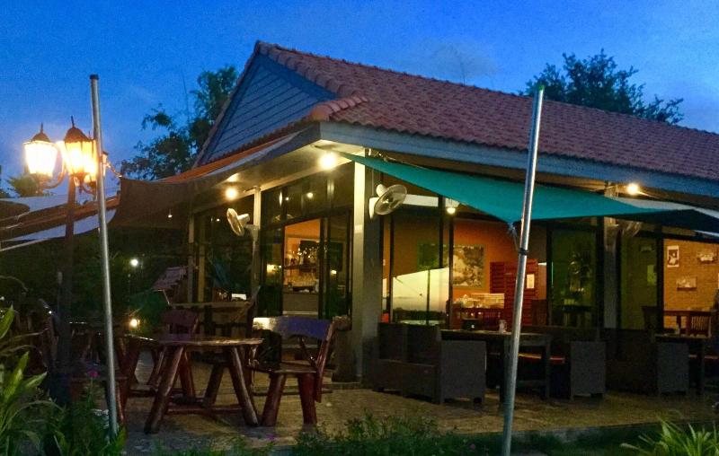 Khong Chiam Orchid Riverside Resort - Restoran