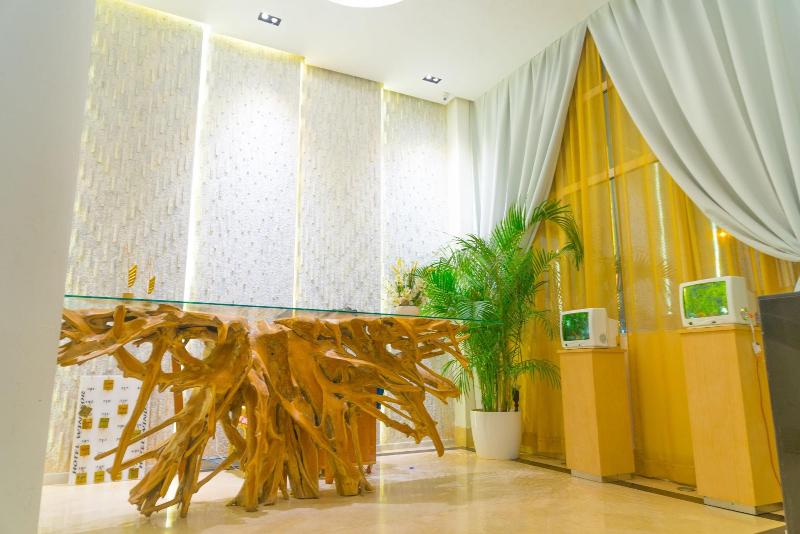 Hôtel Windsor City Center - Lobi