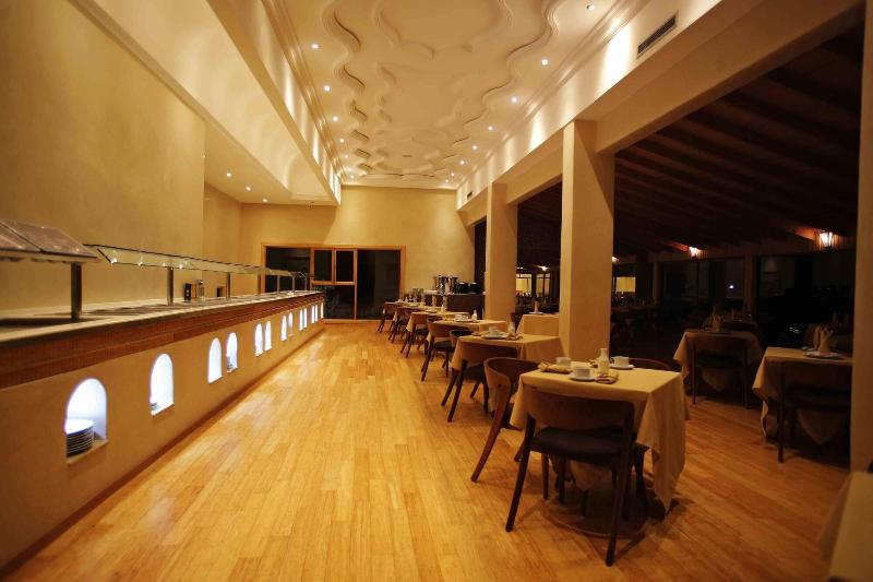 Chateau Eden El Rouh - Restoran