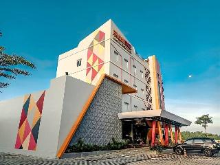 Front One Hotel Nganjuk fotoÄŸrafÄ±