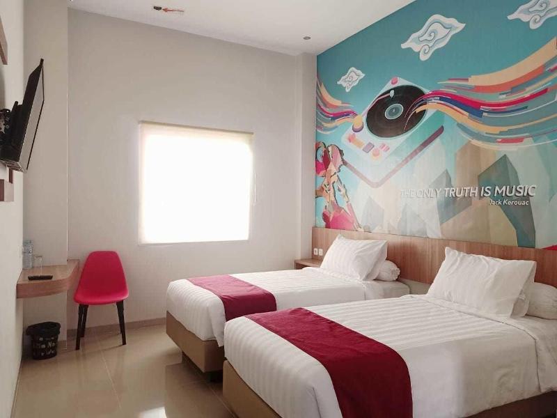 Front One Hotel Nganjuk - Oda
